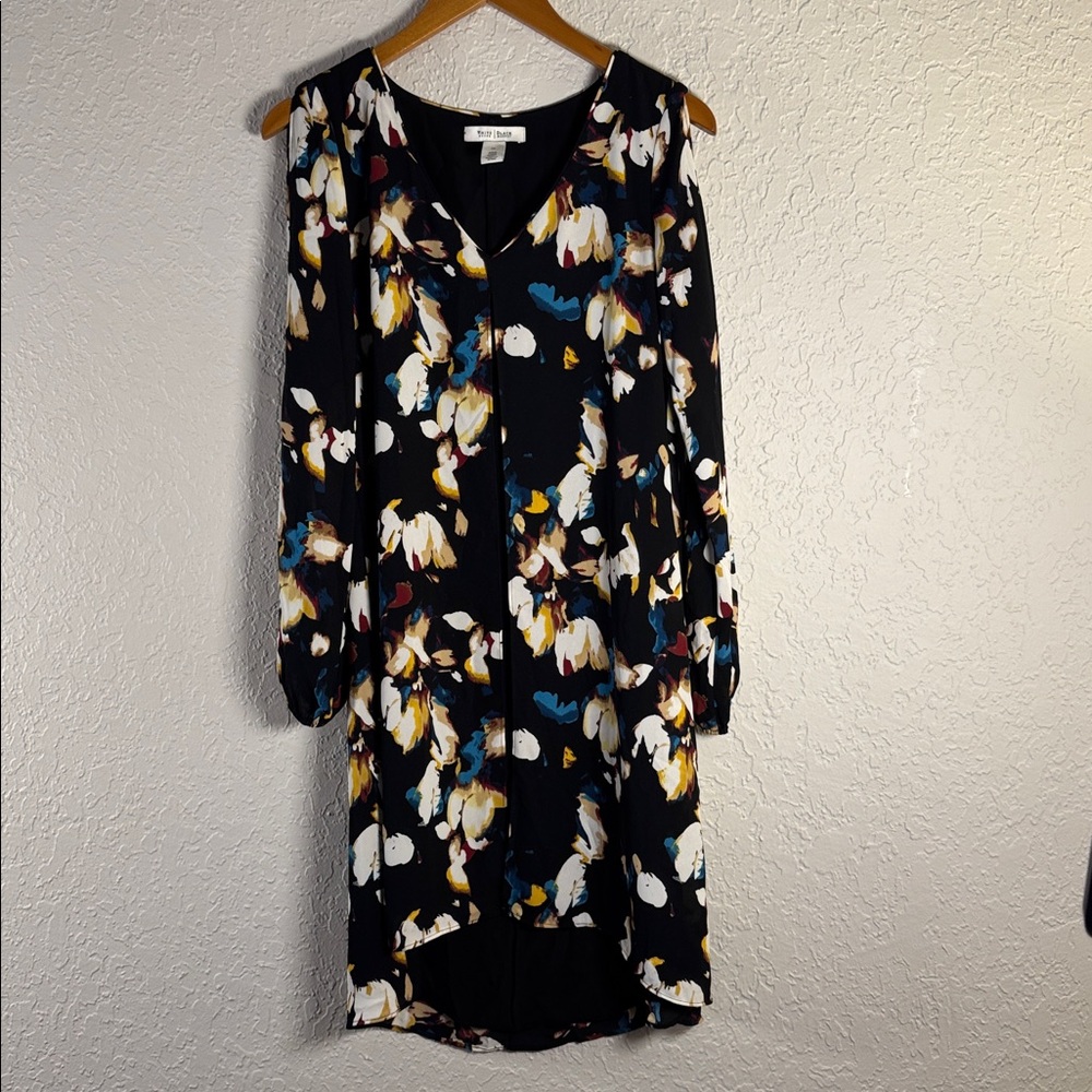 White House Black House Black Dress with Multicolor Floral Pattern Size 00